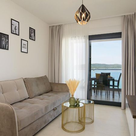 Ero On The Beach Trogir Ngoại thất bức ảnh